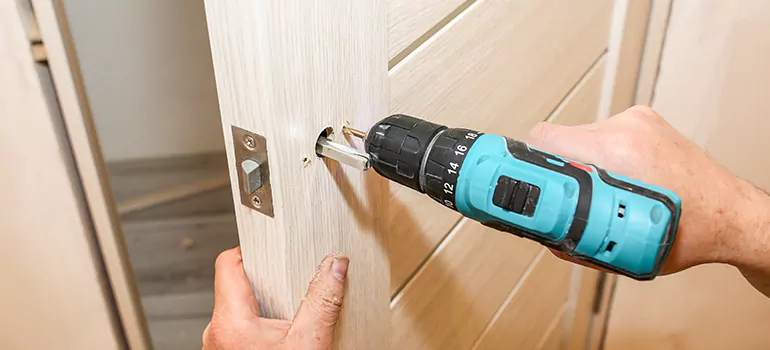 Old Door Knob Repair in Myrtle Grove, FL