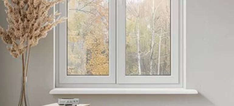 Vinyl Window Stool in Myrtle Grove, FL